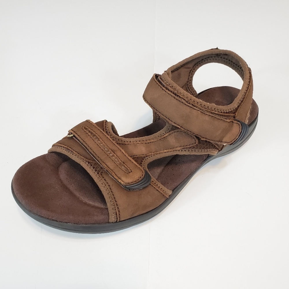 Clarks women's brown sandals shoes Sz 9M